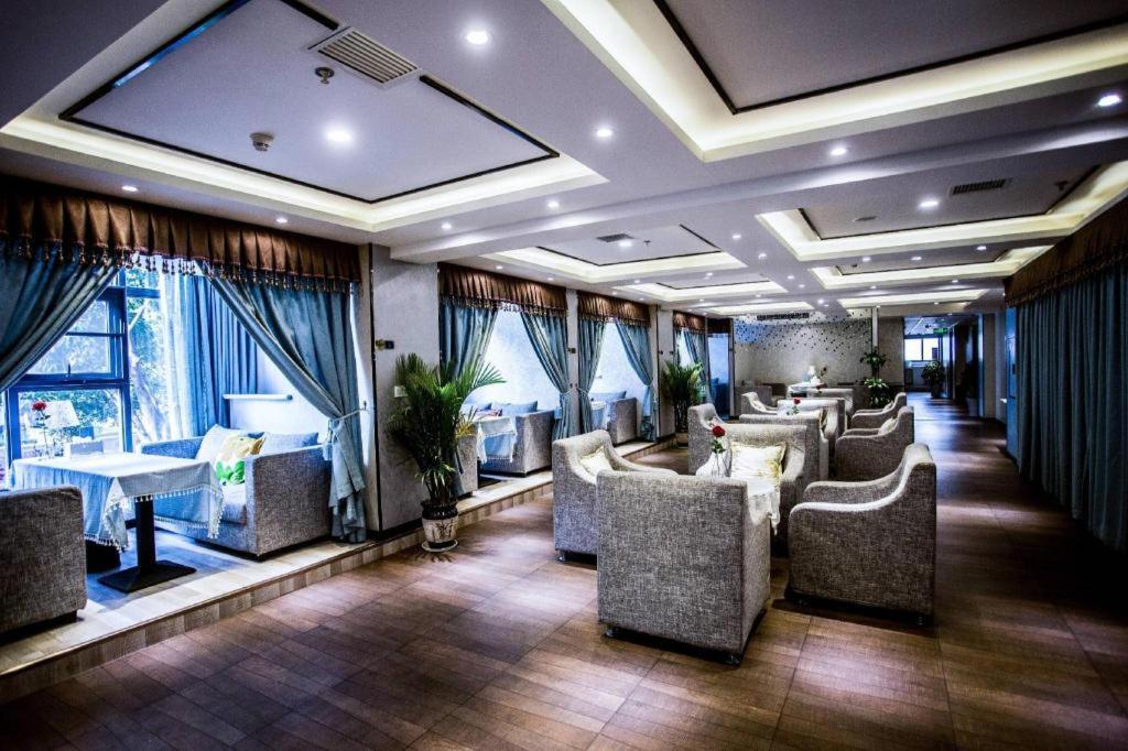 Xana Lite Xichang Hangtian Avenue Branch Bagian luar foto